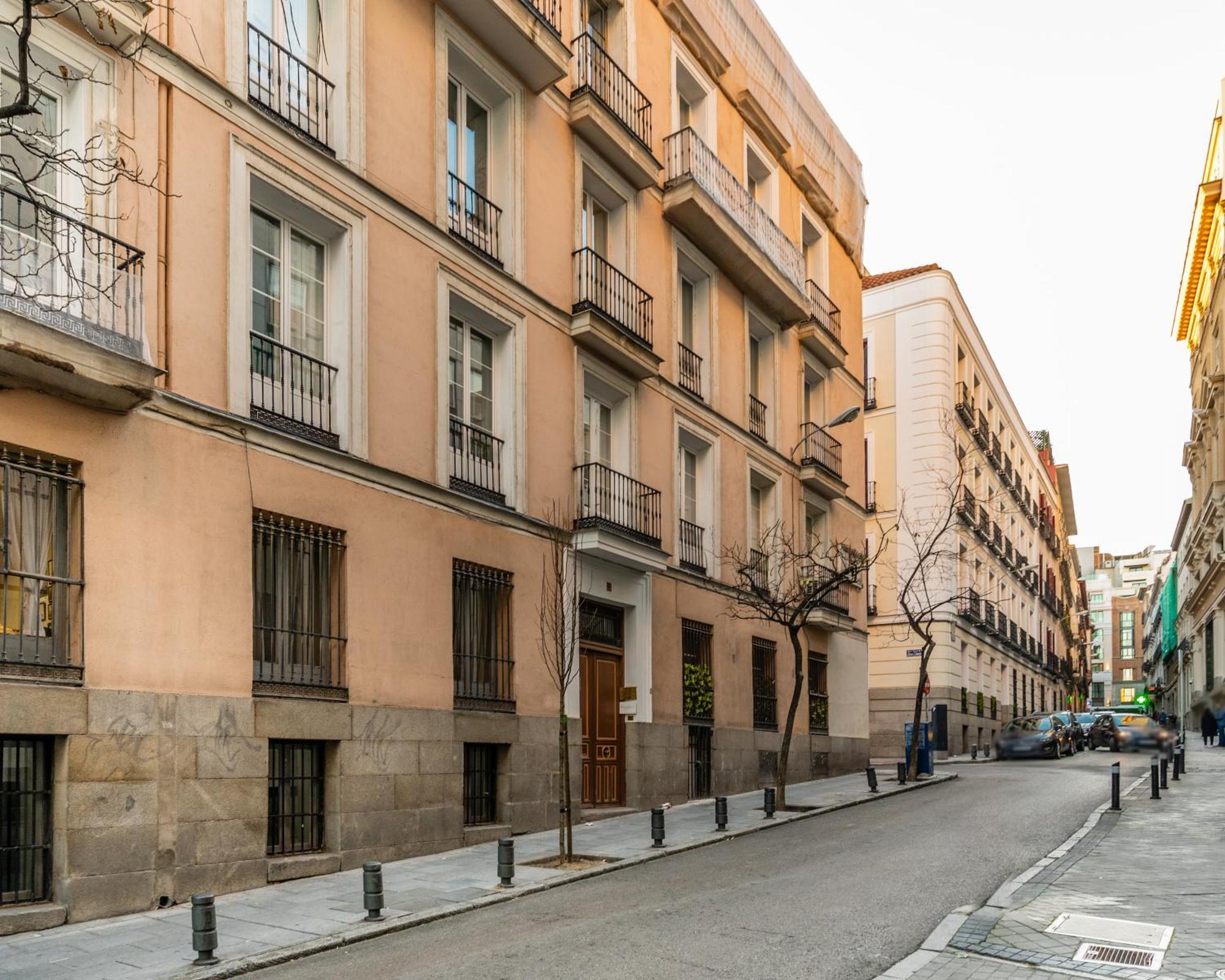 Cozy And Central-1Bd 1Bth- Cortes Apartment Madrid Ngoại thất bức ảnh